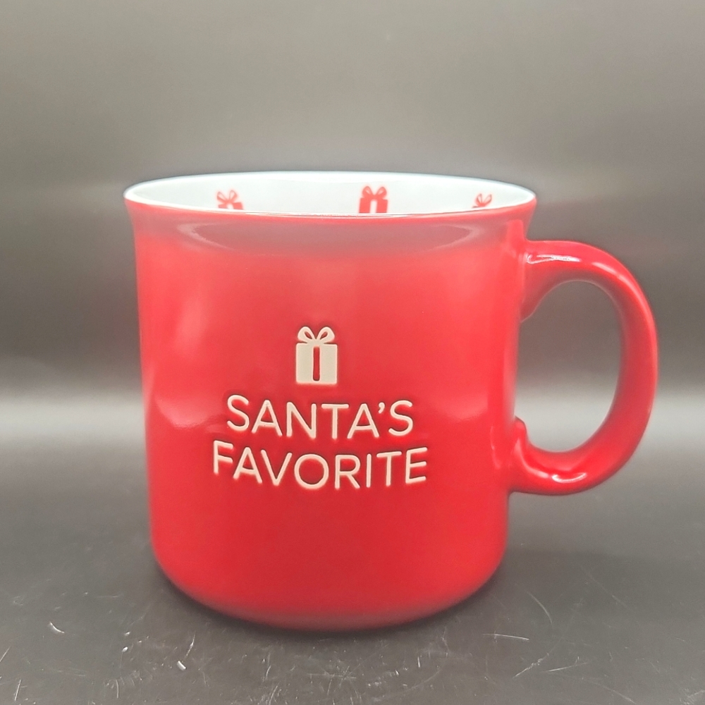 FAO SCHWARZ Red Ceramic Christmas Mug "Santa’s Favorite" Message